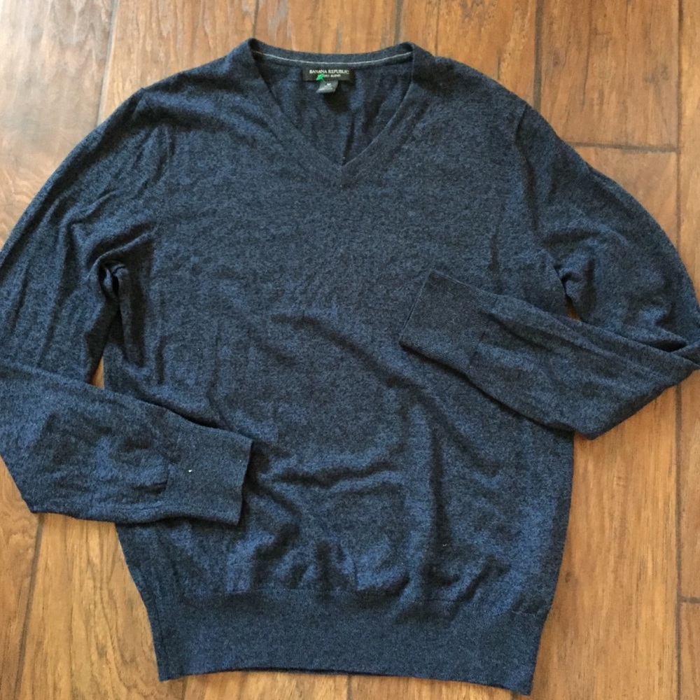 Men’s Banana Republic luxury blend sweater